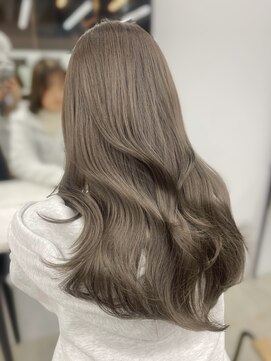 フォンズ(FONS) オリーブグレージュ/透明感カラー/レイヤーカット/くびれヘア