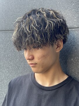 ロンド ローガン 名駅(Lond LOGAN) ツイストスパイラル 金メッシュ