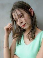 ケアリー プレナ海浜幕張(Carelly)&nbsp;デザインカラー/レイヤーカット/ウェットヘア/オリーブベージュ