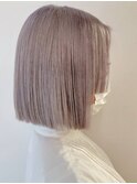 ヘーゼルグレージュ、大人のアクセントボブ ステップカット