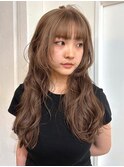 ミルクティー 透明感カラー 顔周りレイヤー レイヤーカット 艶髪