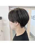 メンズスタイル/センターパート/ハイライトカラー/マッシュ