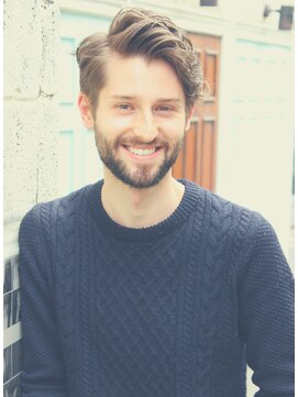 ジジバイワースホワイル(jiji by WORTH WHILE) 刈り上げセンターパートサーフカールフェザーパーママレットヘア