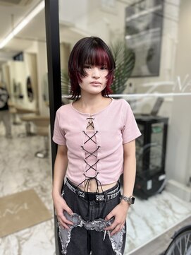 ナナ(NANA) ウルフカット/ブリーチ/デザインカラー/ワインレッド