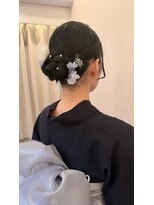ヘアアレンジメント ボガスティーズ 溝の口店(Hair arrangement Vogusty's)&nbsp;浴衣×タイトシニヨン♪上品お団子ヘア/花火大会/納涼船