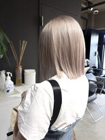 シード 成増 下赤塚店(ced.)&nbsp;ハイトーンブリーチダブルカラーホワイトミルクティーベージュ