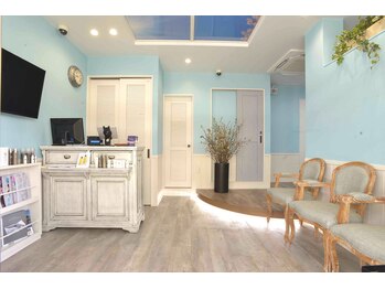 Cerisier by HEADLIGHT 津田沼店 【スリジエ バイ ヘッドライト】