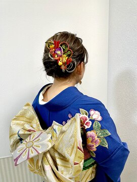 クオート(quoit) 成人式☆　ヘアセット　シニヨン　振袖　【クオート尾花】