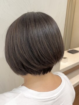 ネックス 表参道本店(nex) 【nex 表参道】白髪ぼかし ハイライト 大人ショートボブ 齋藤