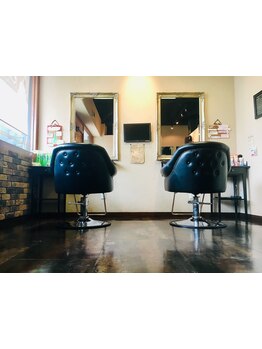 3席のみのプライベート空間♪経験豊富なスタイリストがお悩みを解決し、理想のスタイルを叶えてくれる☆