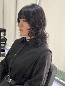 アクアオモテサンドウ(ACQUA omotesando) △大人可愛い癖毛風ウルフパーマレイヤーパーマブルーブラック