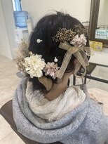 ヘアーアンドライフ シキ(HAIR & LIFE SHIKI) 成人式 × ふんわりシニョン☆