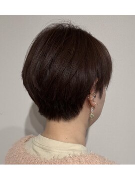 ヘアメイク イアラ 高柳(hair make iara) 大人女性に似合う丸みショート