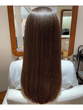 ビアンコ カーロ(Bianco caro) 酸熱トリートメント/ストレートロング/艶髪