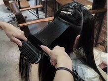 スット(slut)の雰囲気（髪質・くせ毛を見極めた薬剤調合で1人1人合ったくせ毛改善矯正）