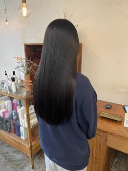 スロウ(sloe)の写真/【こだわり抜いた髪質改善メニューが遂に新登場】髪を内部から補強して、潤いやすい髪へ導きます―