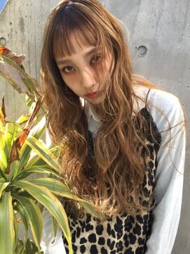 ジーナ(XENA) オン眉セクシーロング