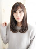ツヤブラウンのナチュラルストレート