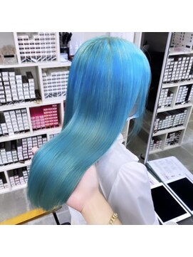 キャラ シャローネ 池袋(Chara Chalone) SHISEIDOカラーミューズで作るターコイズブルー【池袋】