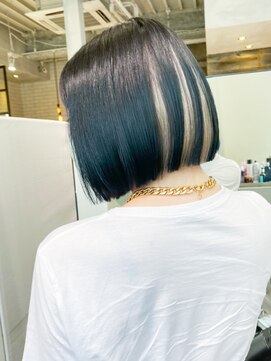 アイティー バイ アルバム 浦和店(IT by ALBUM) インナーホワイトボブ_テラコッタくすみブルー_ba348381