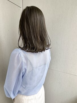 ジェム(GEM) 透明感オリーブグレー・赤みなしカラー