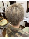 ミルクティーベージュ