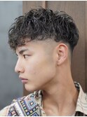スペインカールメンズマッシュツイストパーマツーブロック
