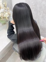 ラビス(Lovis)&nbsp;黒髪カタログ/ネビージュ/小顔に見せるヘア