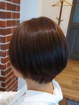 ニコハ(NICOHA)の写真/ショートや大人ボブならお任せ！クセを活かしたカットで、自宅でも再現しやすいスタイルを提案します☆