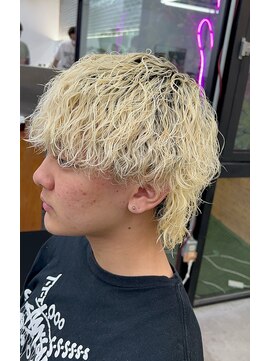 ステラ(STELLA) ツイストスパイラル/ブリーチパーマ/縦落ちパーマ/ウルフパーマ