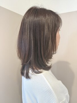 エイム(AIM) ブラウンカラーとレイヤースタイル