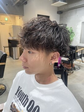 ブルニール 中崎町(BLEUNIR) シャドウパーマ メンズ 30代 マッシュ ツーブロック