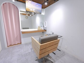 リノ(Lino)の写真/全4席の上質なプライベート空間でゆったりとしたサロンTimeを♪周りを気にせずに過ごせるのが魅力的◎