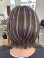ボンドヘアステージ 良福寺店(BOND hair stage)&nbsp;プードルボブ 表面と襟足にハイライト♪