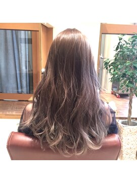 リゼル ユア 渋谷(RISEL YUA) ハイライトグラデーションのブルージュ