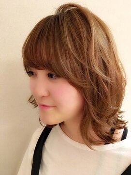 ロンド 銀座(Lond) 外ハネミディ×レイヤー 担当 本田奈穂美