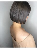 ラグナ(LAGUNA)&nbsp;スモークグレー×ワンレンボブ