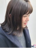 外ハネミディグレージュ