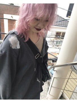 フィン(fin,) fin,/美髪/ホワイトグレージュ/ネビージュ/こなれミディ/パーマ