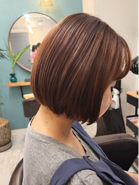 ベラ(Bella) まとまる内巻きボブ