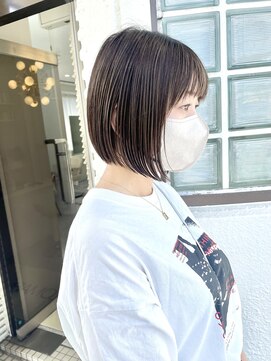 ロマーリ(LOMARLIE) ミニボブ_ナチュラルハイライトグレージュカラー