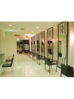 【プチプラ×高品質】高い技術力◎お手頃価格でも全てのクオリティに妥協なし！[キッズカット￥1650～]