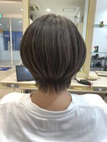アッシュ 仙川店(Ash)&nbsp;伸ばしかけショートボブ　ウルフカット　オリーブグレージュ