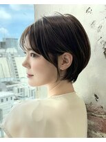 アフロート ルヴア(AFLOAT RUVUA) 【岩田莉奈】一人一人のオーダーメイドカットで骨格矯正 新宿