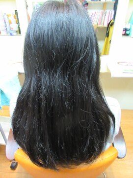 ヨシユキコンディショニング ダメージレスな縮毛矯正「強いくせ毛～ダメージ毛まで対応」16４