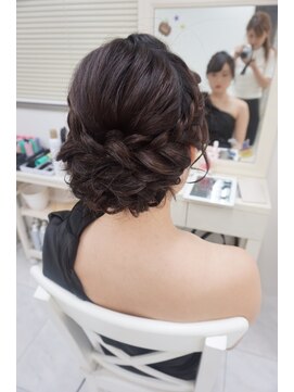 リサ 恵比寿(risa.) 王道編み込みアップ☆