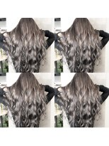 トゥーミー(to mee)&nbsp;special　balayage【担当　末吉】