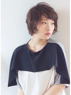 ロミー 本厚木(ROMMY.) 無造作パーマのカジュアルショート / ロミー本厚木