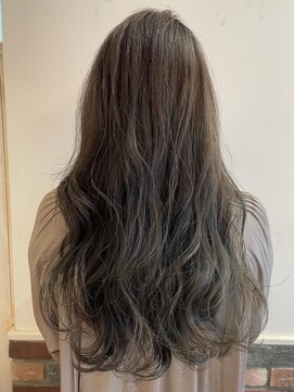 ネオリーブシェリエ 浅草店(Neolive cherie) 話題のカーキグレージュ