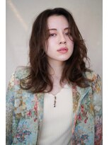 大人可愛い♪外はねミディアムヘア